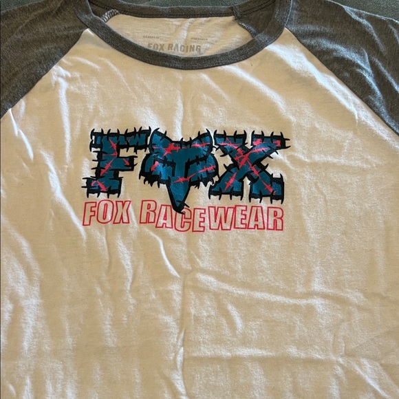 Fox Gray and White Short Sleeve Tee - Picture 3 of 8